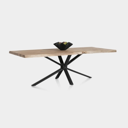 Living - Tafels - Makri